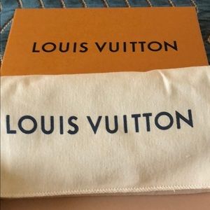 Discontinued- LV - Emilie Long Wallet M68313